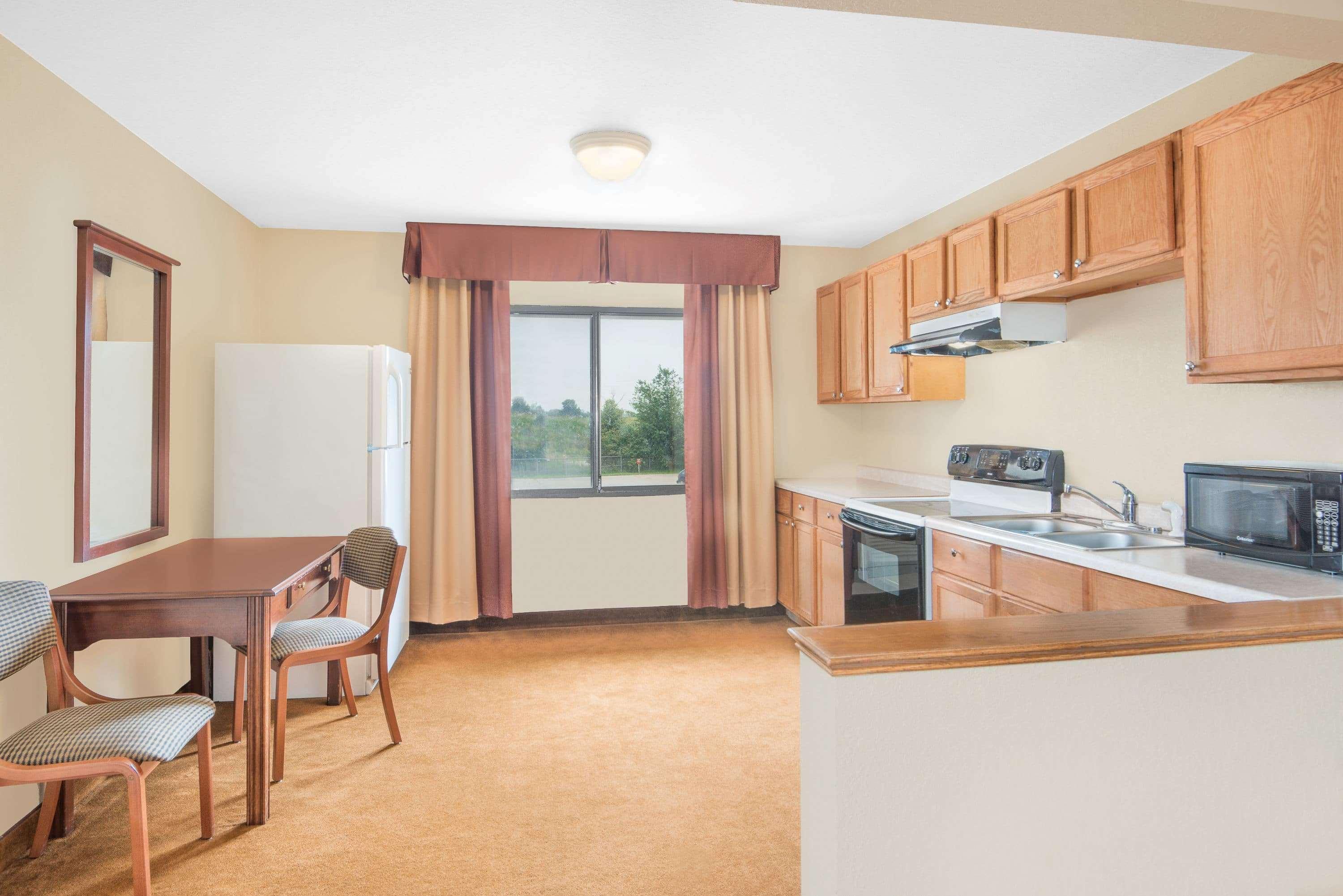 Super 8 By Wyndham Marshalltown Exterior foto