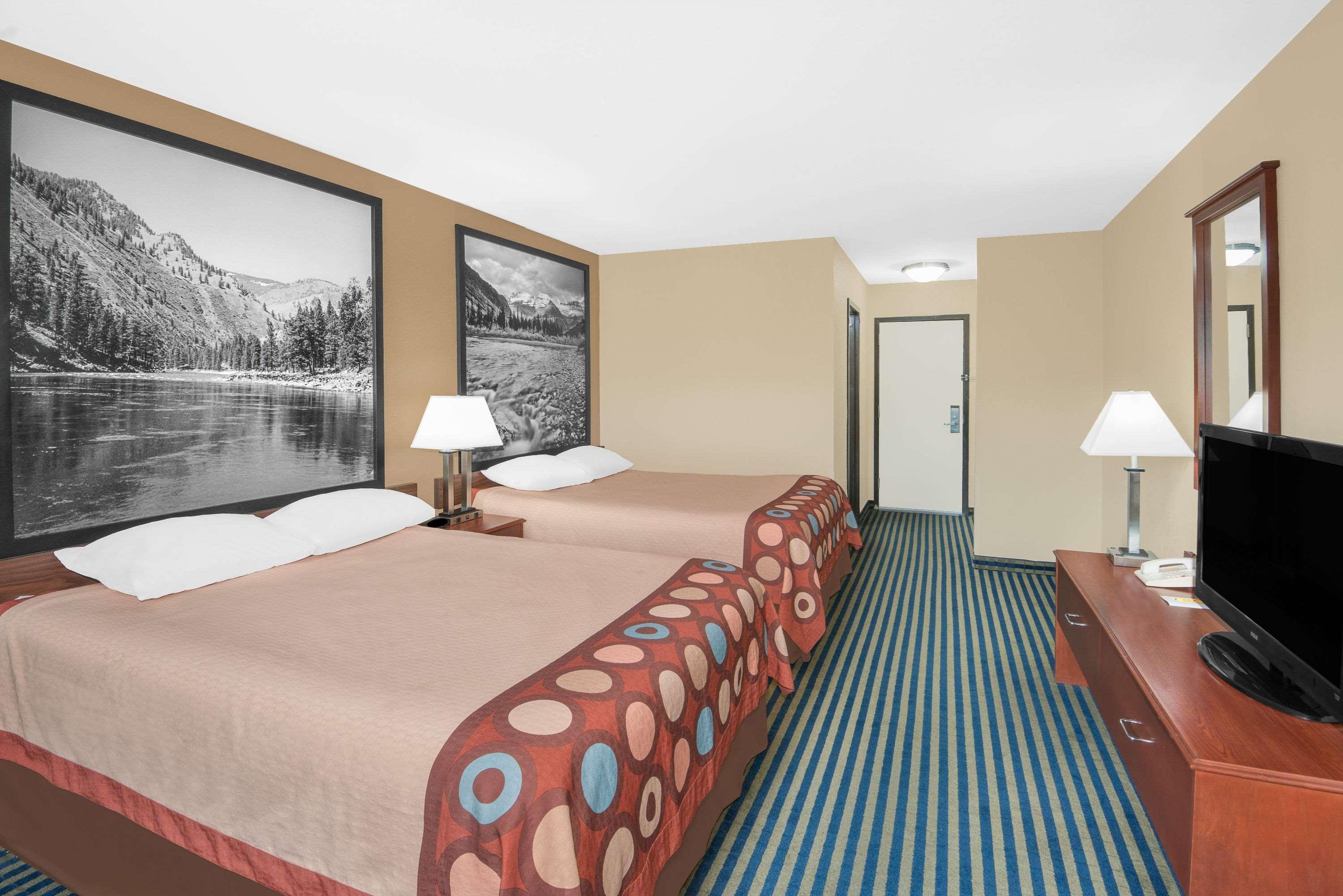 Super 8 By Wyndham Marshalltown Exterior foto